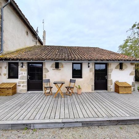 Le Moulin Du Fresne, Chambres D'Hotes Gourgé Eksteriør bilde