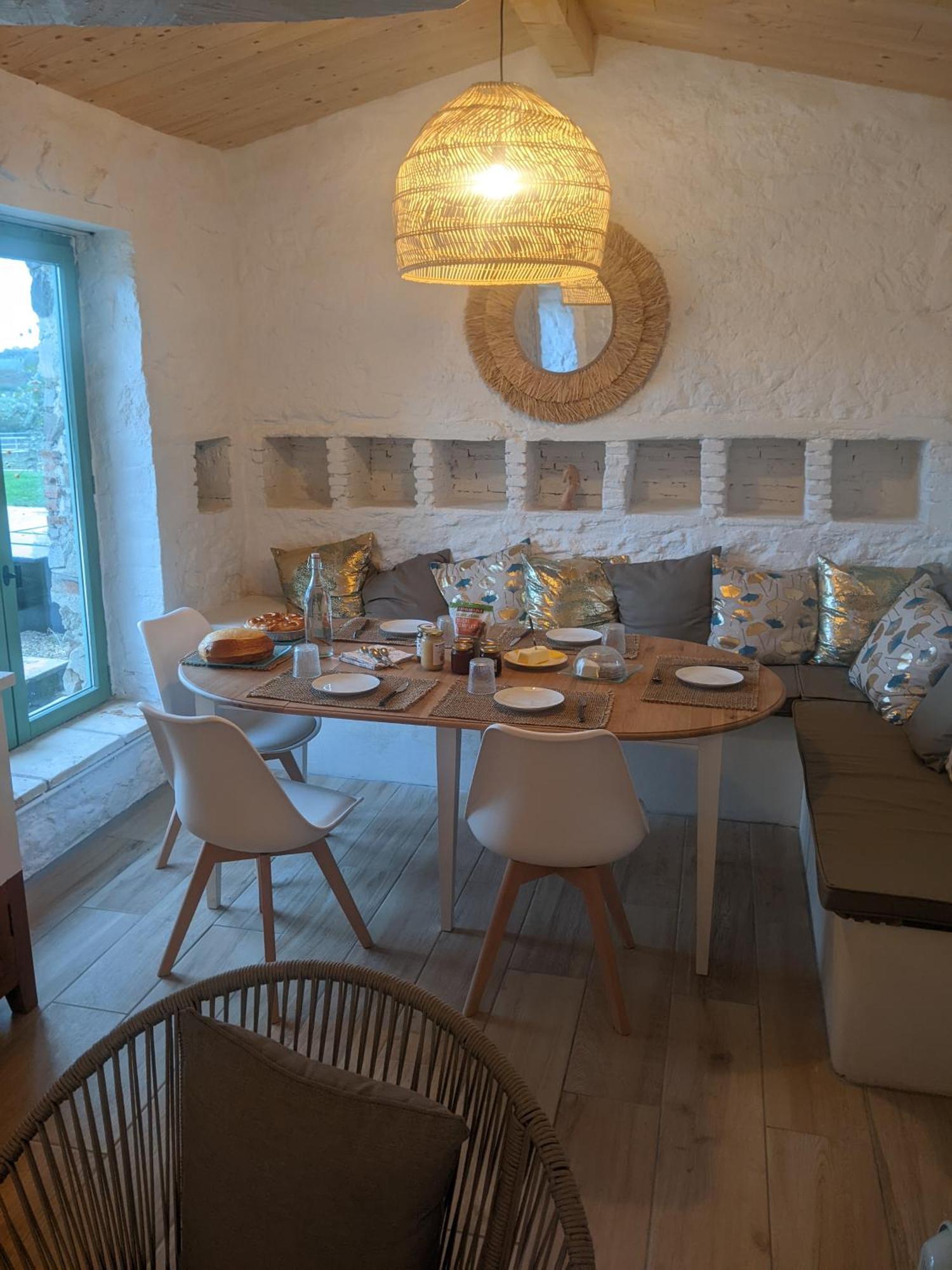 Le Moulin Du Fresne, Chambres D'Hotes Gourgé Eksteriør bilde
