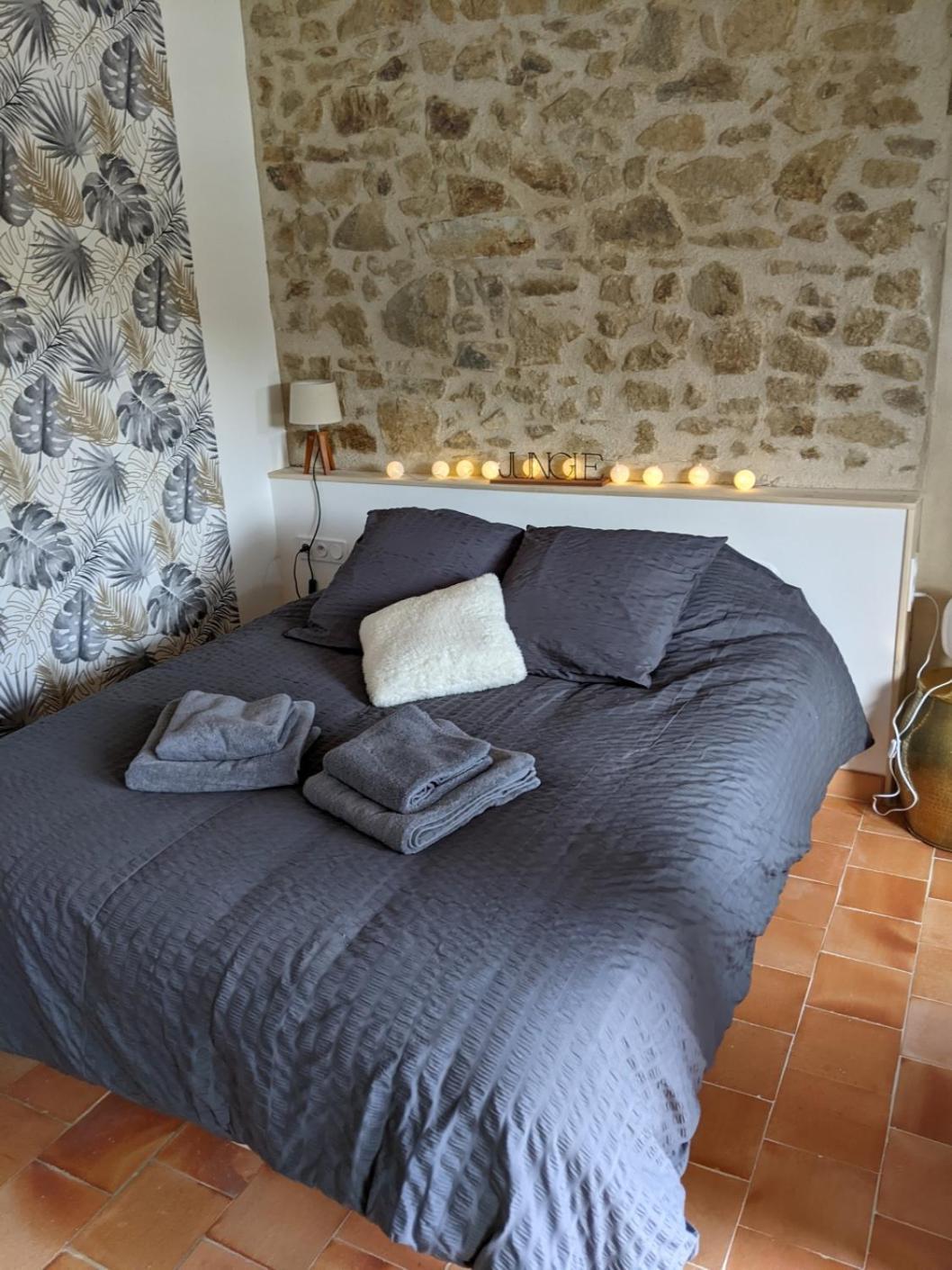 Le Moulin Du Fresne, Chambres D'Hotes Gourgé Eksteriør bilde